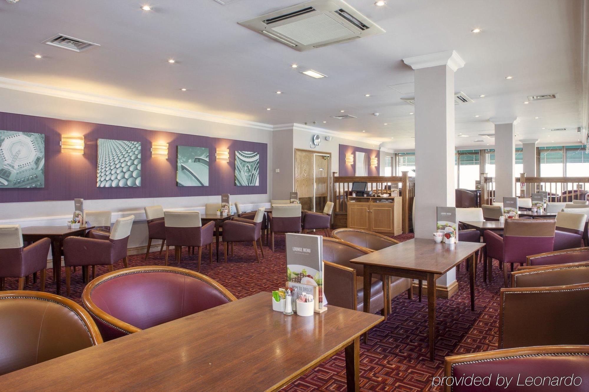Holiday Inn Stoke On Trent M6 Jct15 By Ihg Newcastle-under-Lyme Exterior photo