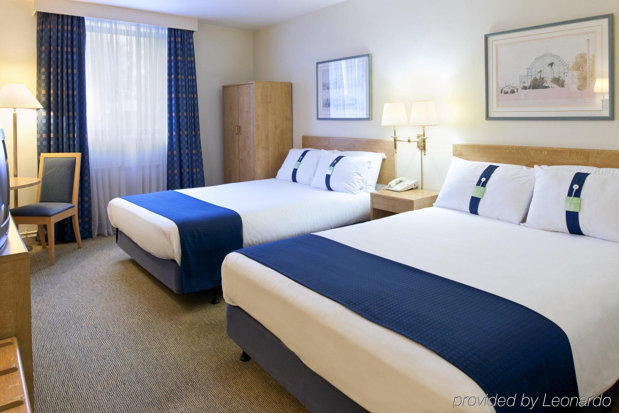 Holiday Inn Stoke On Trent M6 Jct15 By Ihg Newcastle-under-Lyme Exterior photo